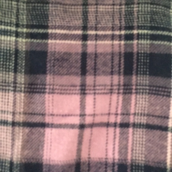 Women's Plaid Shirt - Picture 7 of 7